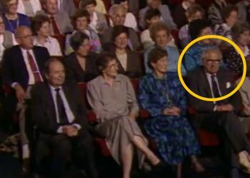 L’homme qui a sauvé 669 enfants pendant l’Holocauste n’a aucune idée qu’ils sont autour de lui, regardez sa réaction