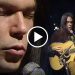 Neil Young, âgé de 26 ans, interprète « Old Man », et c’est vraiment à couper le souffle