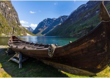 Un énorme bateau-tombe viking vieux de 1000 ans a été trouvé en Norvège