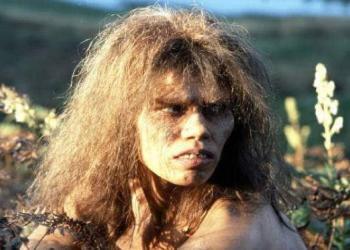Des scientifiques ont découvert un hybride de deux espèces humaines éteintes datant de 90 000 ans
