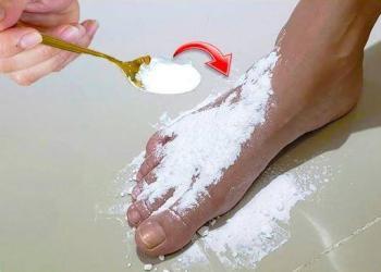 J’ai mis du bicarbonate de soude sur mes pieds et vous ne croirez pas ce qui s’est passé