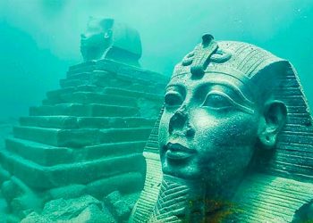 Des scientifiques ont découvert une ancienne ville sous-marine en Égypte que les experts ne peuvent pas expliquer