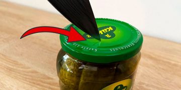 Vous avez ouvert vos bocaux de la mauvaise manière toute votre vie (Astuce ingénieuse)