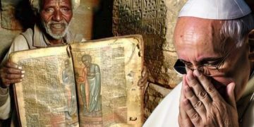 Cette Bible illégale en Éthiopie cache des secrets terrifiants sur la race humaine!