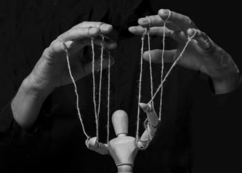 Définition d’un psychopathe et définition d’un sociopathe : comprendre la différence