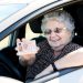À 80 ans, elle décroche enfin son permis après 960 échecs et une somme astronomique dépensée