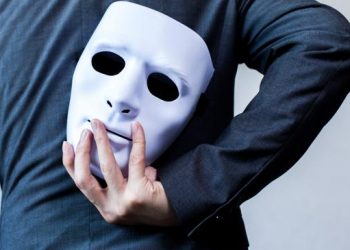 Pervers narcissique : 10 signes qui doivent vous alerter