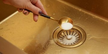 Une astuce naturelle et redoutable pour déboucher vos canalisations