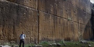 Une mégastructure préhistorique massive qui ne peut pas être expliquée