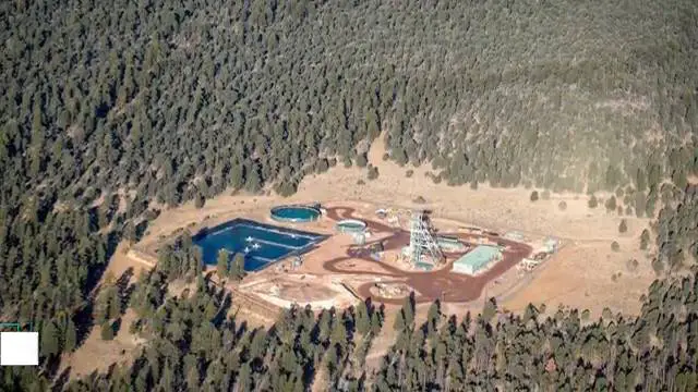 Vue aérienne des infrastructures de la mine d'uranium Pinyon Plain