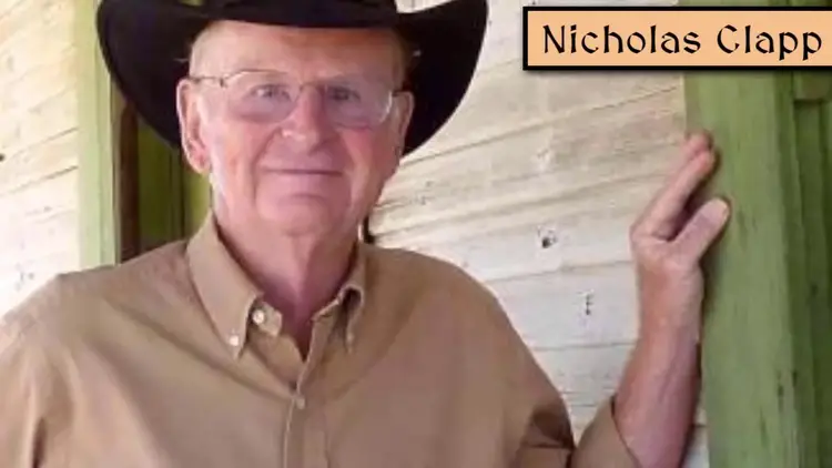 Nicholas Clapp, écrivain, cinéaste et archéologue amateur.