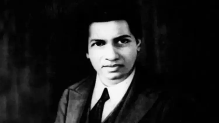 Portrait historique du jeune mathématicien indien Srinivasa Ramanujan.